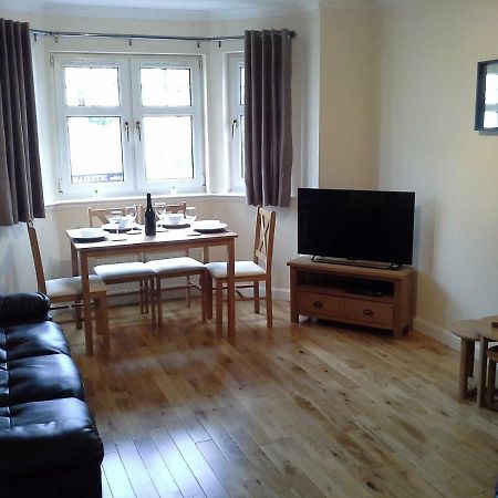 Modern Leith Apartment. เอดินบะระ ภายนอก รูปภาพ