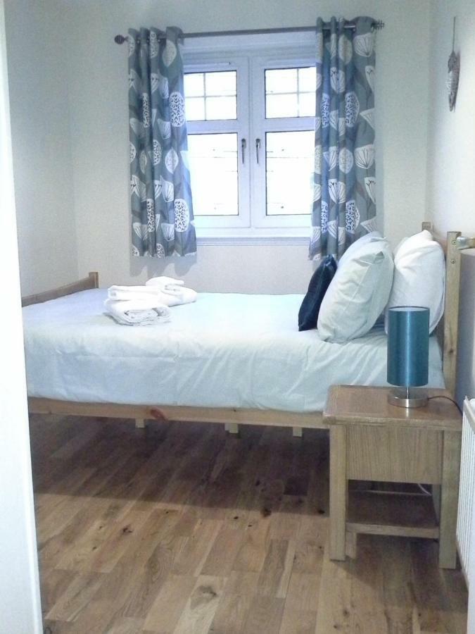 Modern Leith Apartment. เอดินบะระ ภายนอก รูปภาพ