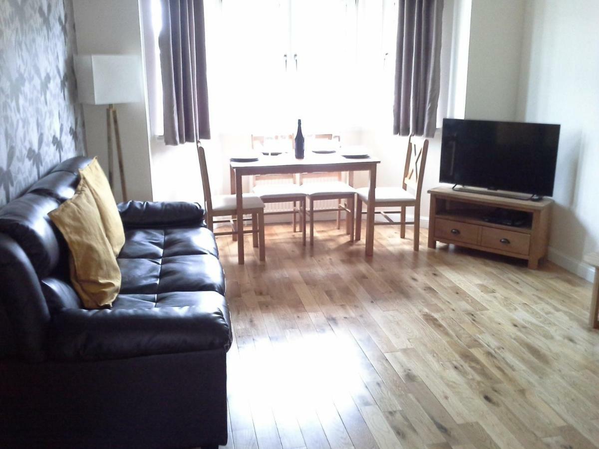 Modern Leith Apartment. เอดินบะระ ภายนอก รูปภาพ